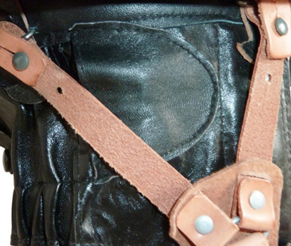 Coté avec dégagement pour les oreilles.