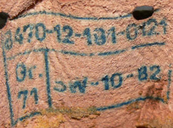 Coiffe pour coque de taille 71, fabriqu&eacute;e par Schuberth en octobre 1982.