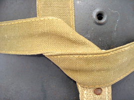 Montage de la bretelle du Brotbeutel. Montage de la bretelle du Brotbeutel.