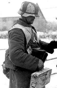 2 tissus forment la croix rouge. 2 tissus forment la croix rouge.