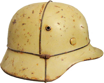 Support de matériels de camouflage, en fil de fer. Support de matériels de camouflage, en fil de fer.