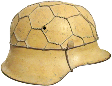 Support de matériels de camouflage, en grillage. Support de matériels de camouflage, en grillage.