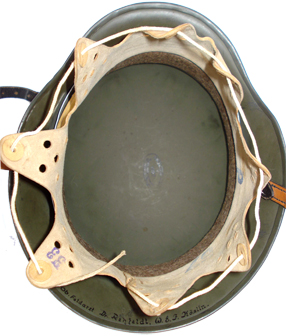 Coiffe en place. Coiffe en place.