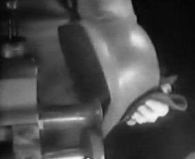 Finition à la sertisseuse. Finition à la sertisseuse.