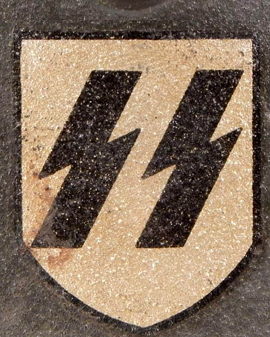 Insigne Q. Insigne Q.