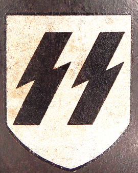 Insigne C.A. Pocher. Insigne C.A. Pocher.