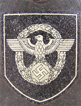 Insigne tardif bordé EF. Insigne tardif bordé EF.