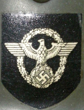 Insigne précoce bec droit variante. Insigne précoce bec droit variante.