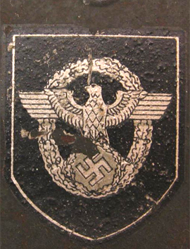 Insigne tardif bordé EF. Insigne tardif bordé EF.