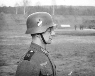 Stahlhelm 1935 M35. Stahlhelm 1935 M35.