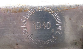 Metall Lederarbeitung, 1940 alu renforcé. Metall Lederarbeitung, 1940 alu renforcé.