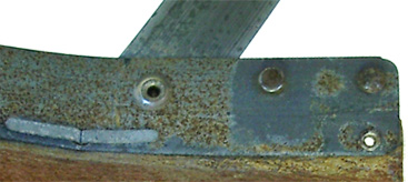 Intérieur de la partie droite du cerclage. Intérieur de la partie droite du cerclage.