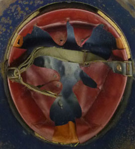 Variante : cuir brun. Variante : cuir brun.