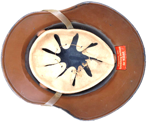 Vue intérieure du casque ci-dessus. Vue intérieure du casque ci-dessus.