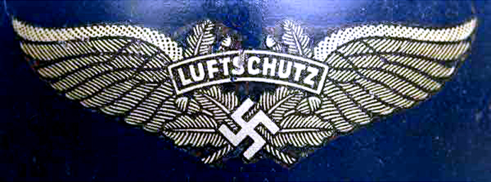 Hoheitsabzeichen créé par la note du 10 octobre 1938. Hoheitsabzeichen créé par la note du 10 octobre 1938.