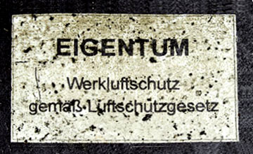 Etiquette d'appartenance générale à la Werkluftschutz. Etiquette d'appartenance générale à la Werkluftschutz.
