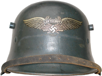 Stahlhelm M17/31. Stahlhelm M17/31.