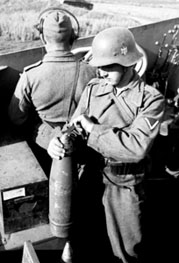 Stahlhelm 1935 M42. Stahlhelm 1935 M42.