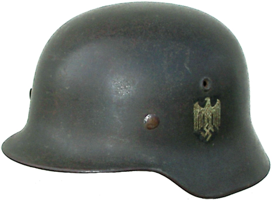 M40, peinture Feldgrau foncée grenelée ET 5183 (fin 1940). M40, peinture Feldgrau foncée grenelée ET 5183 (fin 1940).