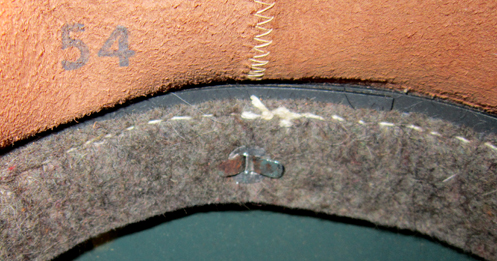 Doublage feutre à l'arrière. Doublage feutre à l'arrière.