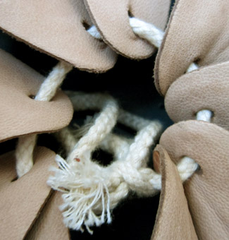 Lacet de serrage. Lacet de serrage.