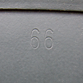 Fabricant non identifié, taille 66. Fabricant non identifié, taille 66.