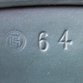 Linnemann & Schnetzer à Ahlen, taille 64. Linnemann & Schnetzer à Ahlen, taille 64.