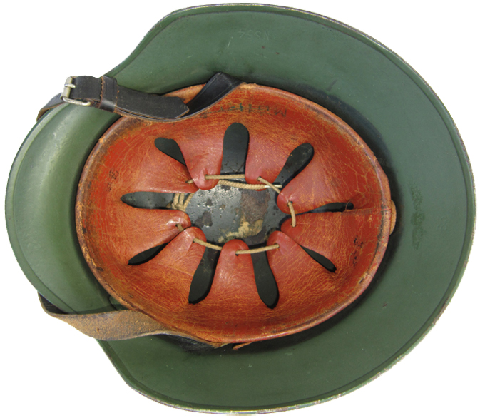 Il a reçu une coiffe Römer précoce. Il a reçu une coiffe Römer précoce.