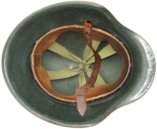 Coiffe réglée sur la plus grande taille.