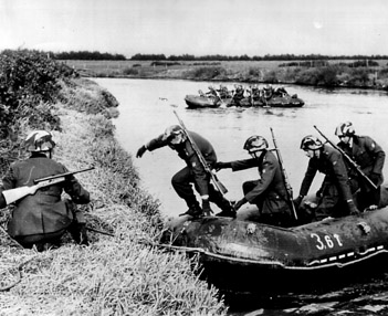 1955. 1955.