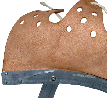 Coté droit, envers.