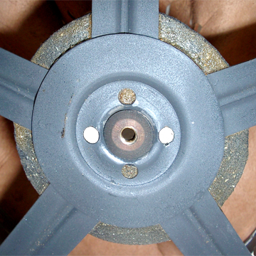 Verso, écrou bondérisé.