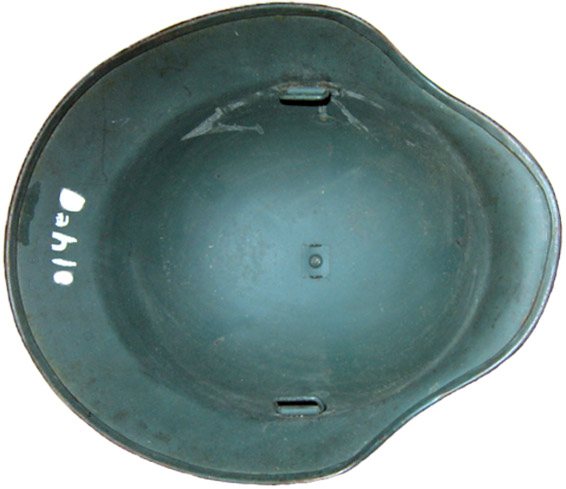 Vue de dessous, la bordure est retournée.