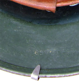 Crochet en place, intérieur.