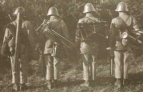 Casque modèle 23. Casque modèle 23.