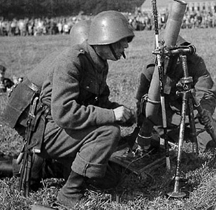 Casque modèle 23. Casque modèle 23.