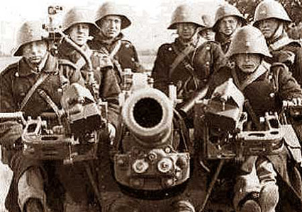 Casque modèle 23. Casque modèle 23.
