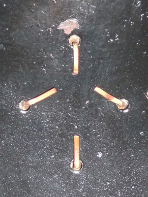 Agrafes de fixation. Agrafes de fixation.