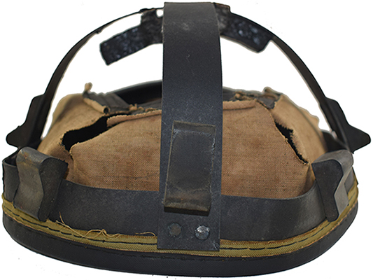 Coiffe de type Mark II britannique, vue avant.