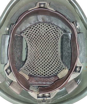 Coiffe en place. Coiffe en place.