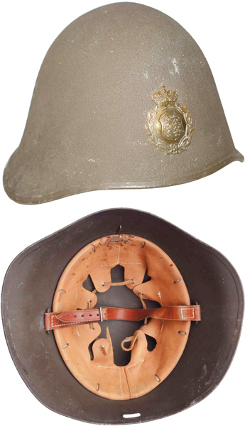 Casque modèle 23. Casque modèle 23.