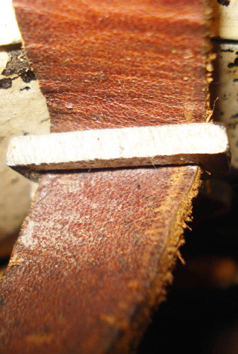 Passage jugulaire - coté libre. Passage jugulaire - coté libre.