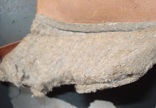 Rabat en feutre pour le rembourrage. Rabat en feutre pour le rembourrage.