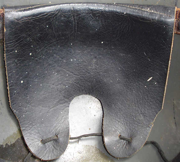 Patte de coiffe. Patte de coiffe.