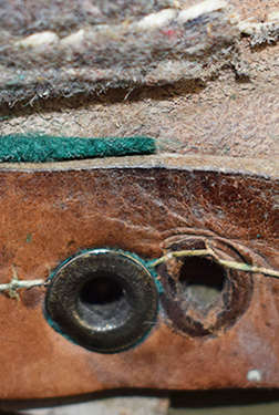 Vue intérieure (notez l'ancien orifice). Vue intérieure (notez l'ancien orifice).