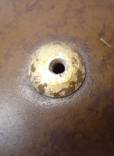 Rivet sommital creux. Rivet sommital creux.