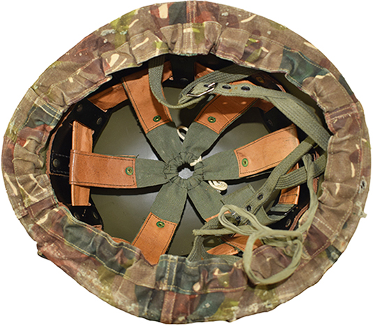 Détails maintien. Détails maintien.