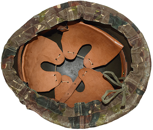 Détails maintien. Détails maintien.