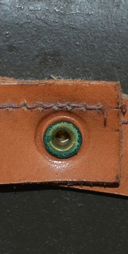 Jointure cerclage en cuir. Jointure cerclage en cuir.