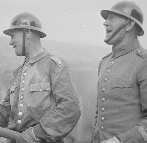 Casque modèle 17. Casque modèle 17.